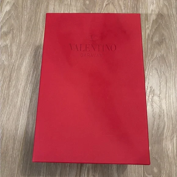 Valentino Garavani Studded Red Heels - Picture 10 of 12